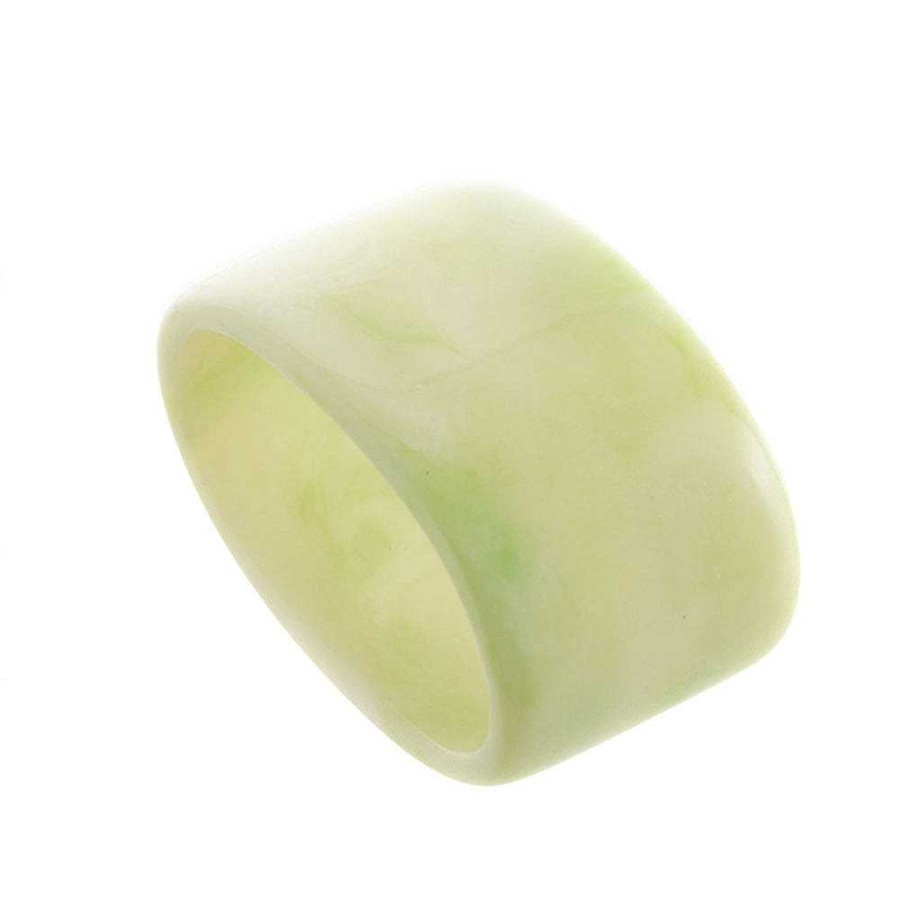 Wheel and Barrow Resin Napkin Ring Green | Napkin Rings